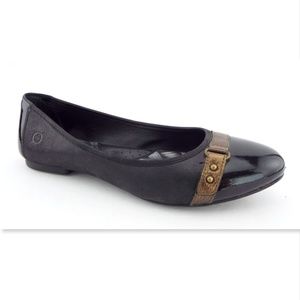 BORN Black Leather Belted Cap Toe Ballet Flats 7
